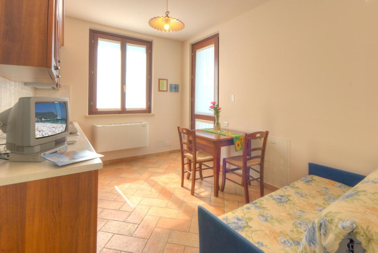 Casale Del Conero Aparthotel Porto Recanati Luaran gambar